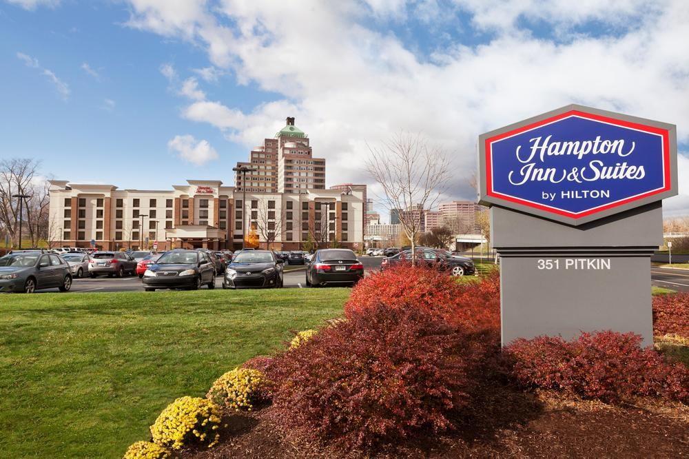 Hampton Inn & Suites East Hartford Exterior photo